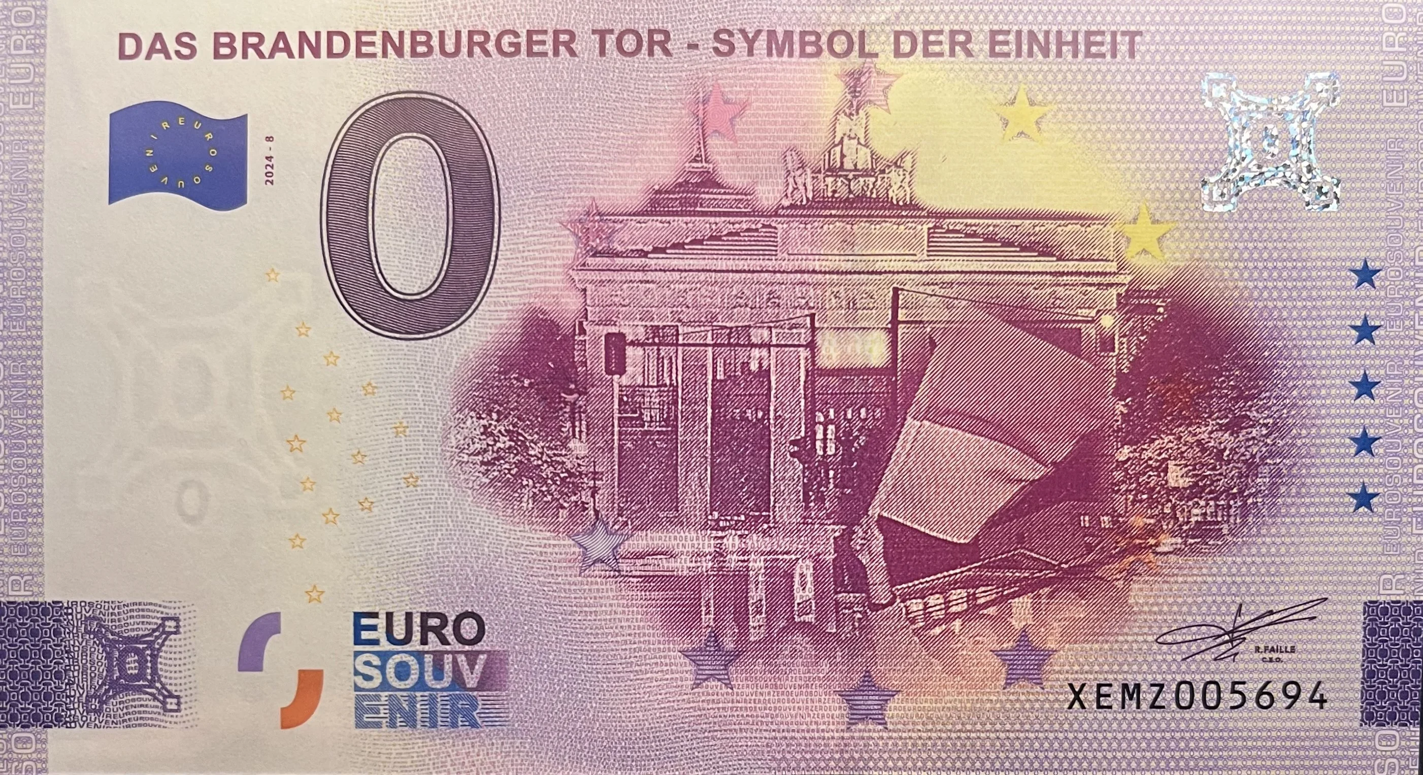 DAS BRANDENBURGER TOR - SYMBOL DER
EINHEIT