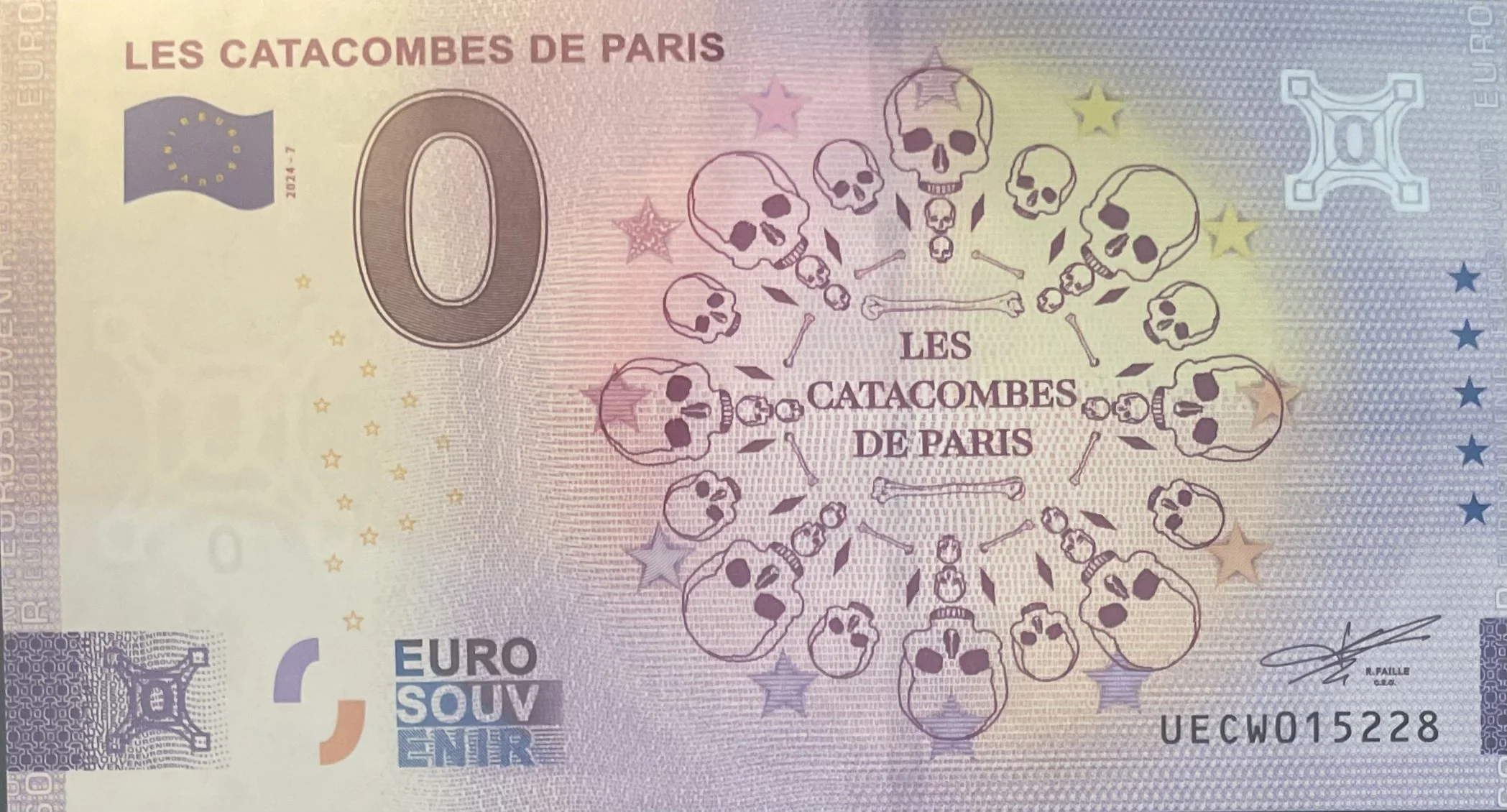 LES CATACOMBES DE PARIS